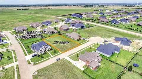 1613 Highbridge Ct, Gunter, TX 75058