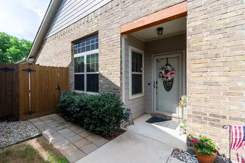2212 Cobblestone Ct, Granbury, TX 76049
