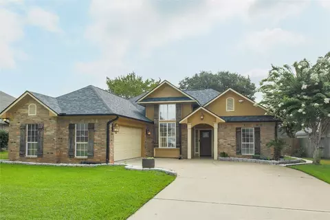 19419 Sara Ln, Flint, TX 75762