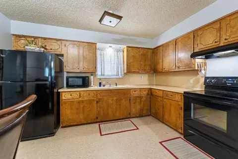603 Kyle St, Bangs, TX 76823 photo 5