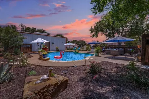 3309 Hummingbird Ct, Granbury, TX 76049