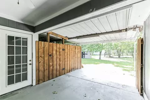 110 Smith St, Como, TX 75431 photo 17