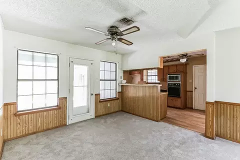110 Smith St, Como, TX 75431 photo 5