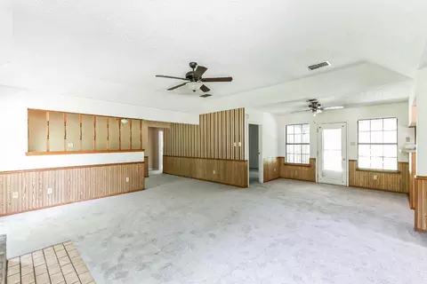 110 Smith St, Como, TX 75431 photo 4