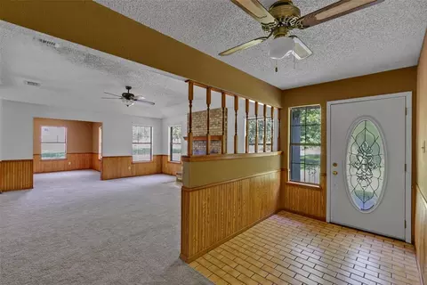 110 Smith St, Como, TX 75431 photo 3