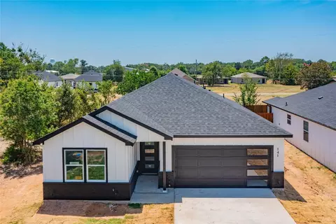 141 Sunset Bay Dr, Gun Barrel City, TX 75156