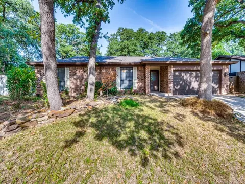 4118 Shamrock Dr, Arlington, TX 76016