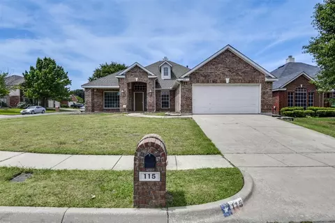 115 Fort Edward Dr, Arlington, TX 76002