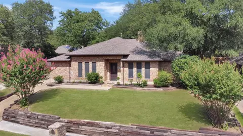 1208 Cross Bnd, Irving, TX 75061