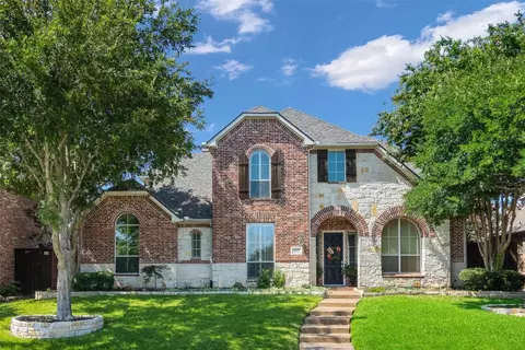 5825 Sweetbriar Dr, Richardson, TX 75082