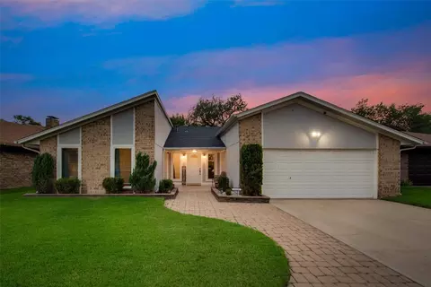 1113 Brandon Ct, Irving, TX 75060
