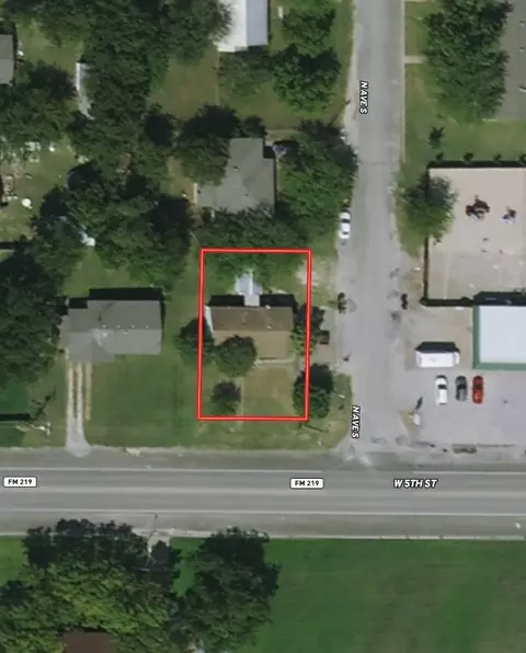 1803 W 5th St, Clifton, TX 76634
