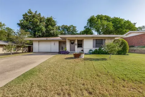 7712 Ewing Ave, Fort Worth, TX 76116