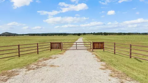 514 Beddo Mountain Rd, Santo, TX 76472