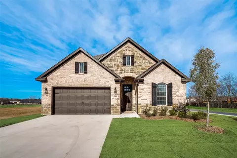 4816 Elite Dr, Sanger, TX 76266