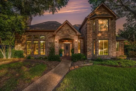 1099 Edith Cir, Richardson, TX 75080