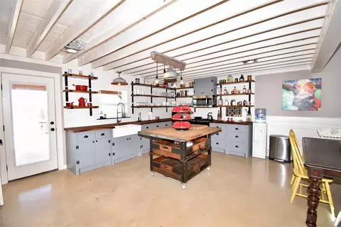 320 E County Road 326, Lohn, TX 76852 photo 4