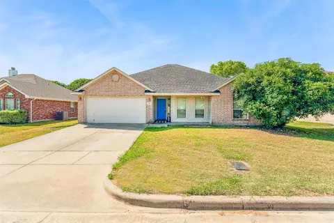 219 Rose Ave, Cleburne, TX 76033