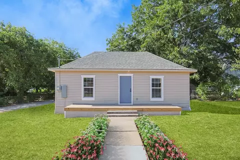 113 Wheeler St, Weatherford, TX 76086