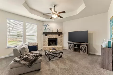 916 Hawks Way, Argyle, TX 76226 photo 7