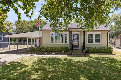 4709 Highway Dr, Fort Worth, TX 76116