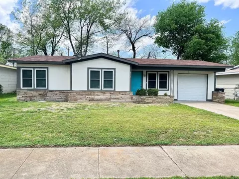 4320 Pate Dr, Fort Worth, TX 76119