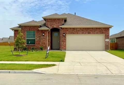 14640 Marrowglen Rd, Fort Worth, TX 76052