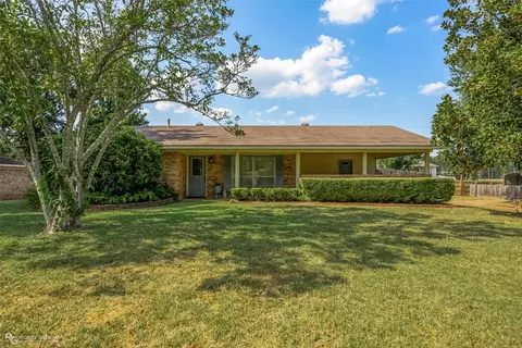 2200 Cynthia Ln, Shreveport, LA 71118