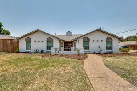 3026 Newcastle Dr, Dallas, TX 75220