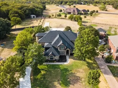 210 Canyon Oaks Dr, Argyle, TX 76226
