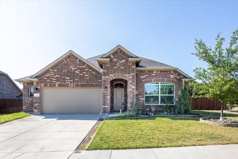 1734 Swale Ln, Granbury, TX 76049