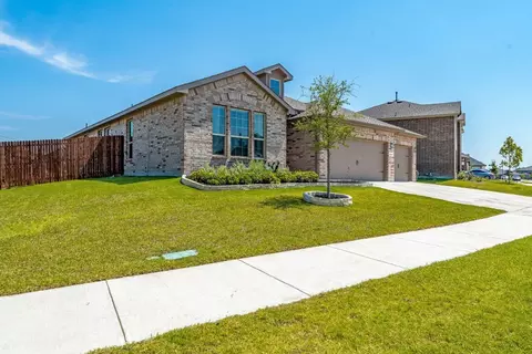 1817 Falling Star Dr, Haslet, TX 76052 photo 4