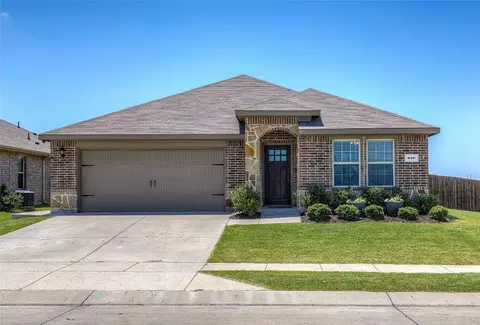840 Newby Ln, Fate, TX 75189