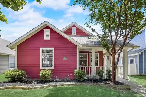 1020 Grey Fox Dr, Savannah, TX 76227