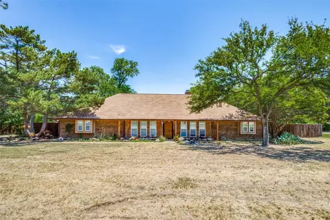835 Cross Timbers Dr, Double Oak, TX 75077
