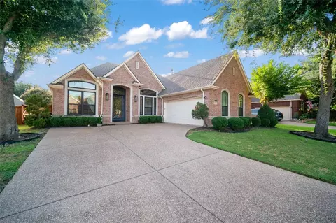 2403 Salmon Run Ln, Euless, TX 76039
