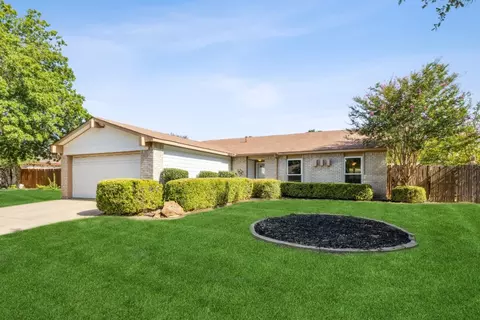 1909 Bedrock Ln, Arlington, TX 76006