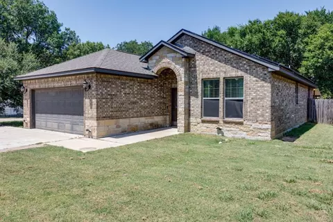 305 S Kaufman St, Seagoville, TX 75159