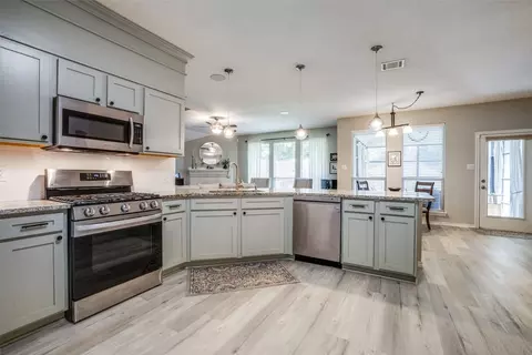 8310 Victory St, Rowlett, TX 75089