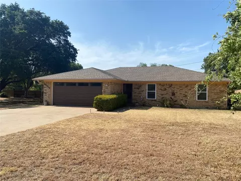 1211 Pine Tree Rd, Graham, TX 76450