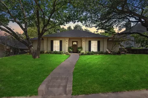 9125 Moss Farm Ln, Dallas, TX 75243