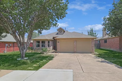 2063 Candlewood Cir, Lewisville, TX 75067