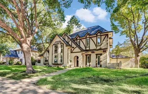 1010 Hampshire Ln, Carrollton, TX 75007
