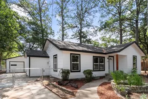5225 Trentman St, Fort Worth, TX 76119