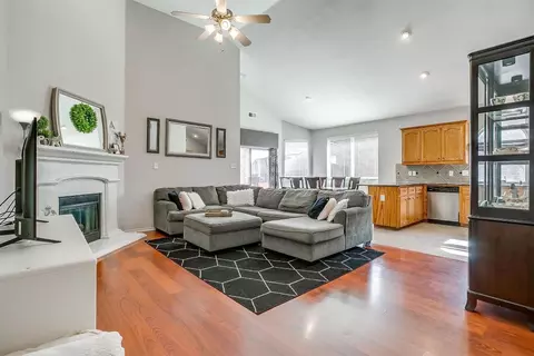 2332 Moccassin Ln, Fort Worth, TX 76177