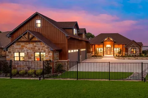 614 Bayview Dr, Kerens, TX 75144