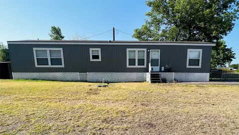 12094 Joyce Ln, Roanoke, TX 76262