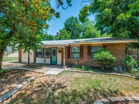 13530 Castleton Dr, Farmers Branch, TX 75234