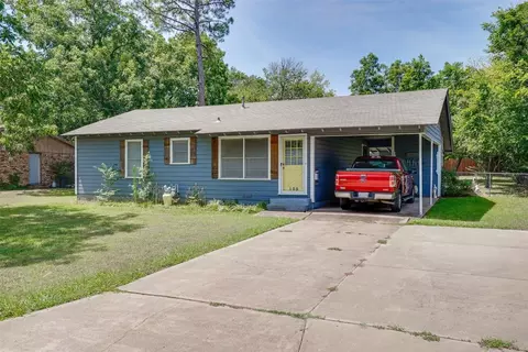 105 W Mccoulskey St, Terrell, TX 75160