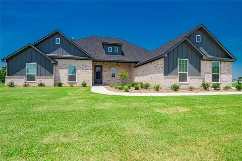 3530 Zayne Ln, Caddo Mills, TX 75135
